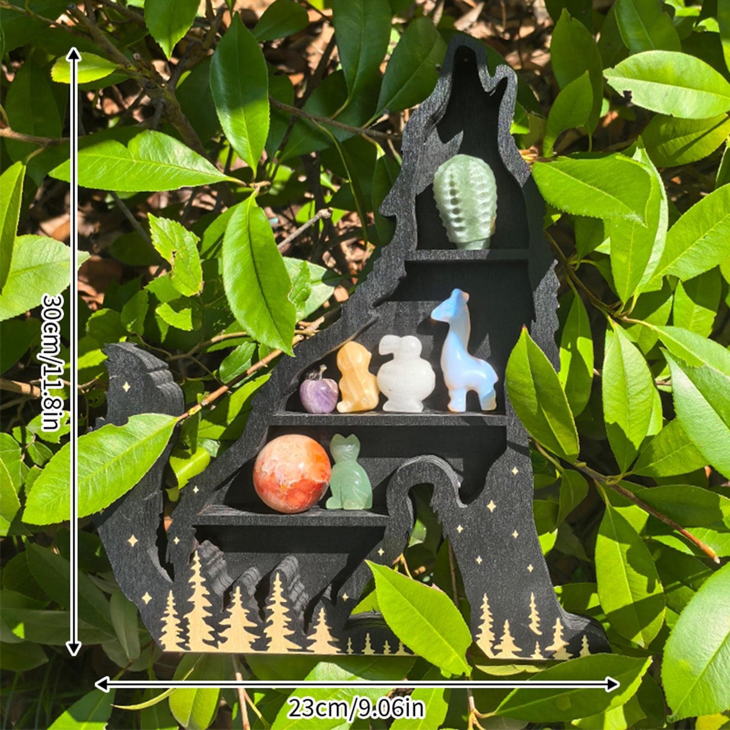 Howling Wolf Crystal Shelf – Wooden Wolf Moon Display, Witchy Altar Decor, Boho Spiritual Storage, Gothic Home Accent, Nature Wall Art