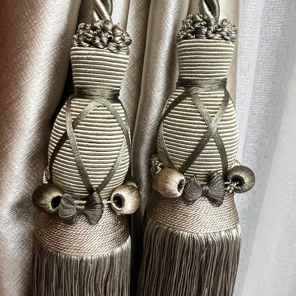 2 Pack Luxury Double Tassel Curtain Tieback, 28 in Total Length – Handcrafted Decorative Rope Holdback for Drapes & Home Interior Styling  E2530