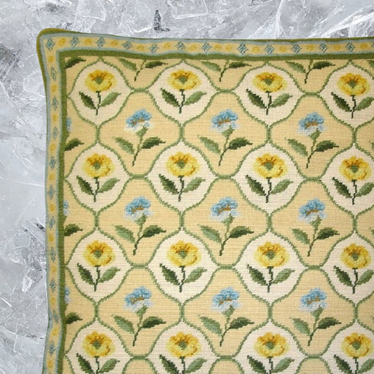 Handmade Wool Needlepoint Pillow Cover - Decorative Throw Cushion Cover - Vintage Floral Embroidery Design IIVV