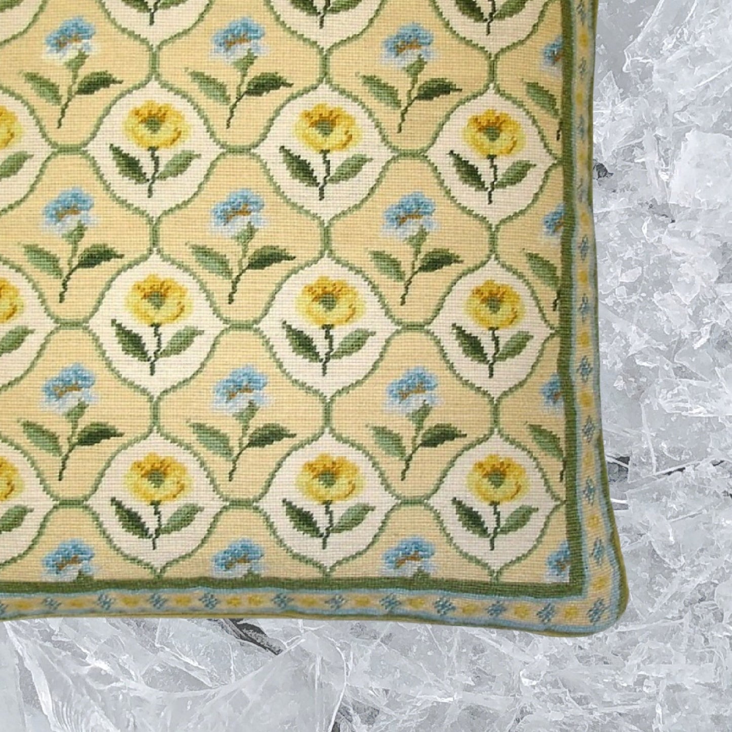 Handmade Wool Needlepoint Pillow Cover - Decorative Throw Cushion Cover - Vintage Floral Embroidery Design IIVV