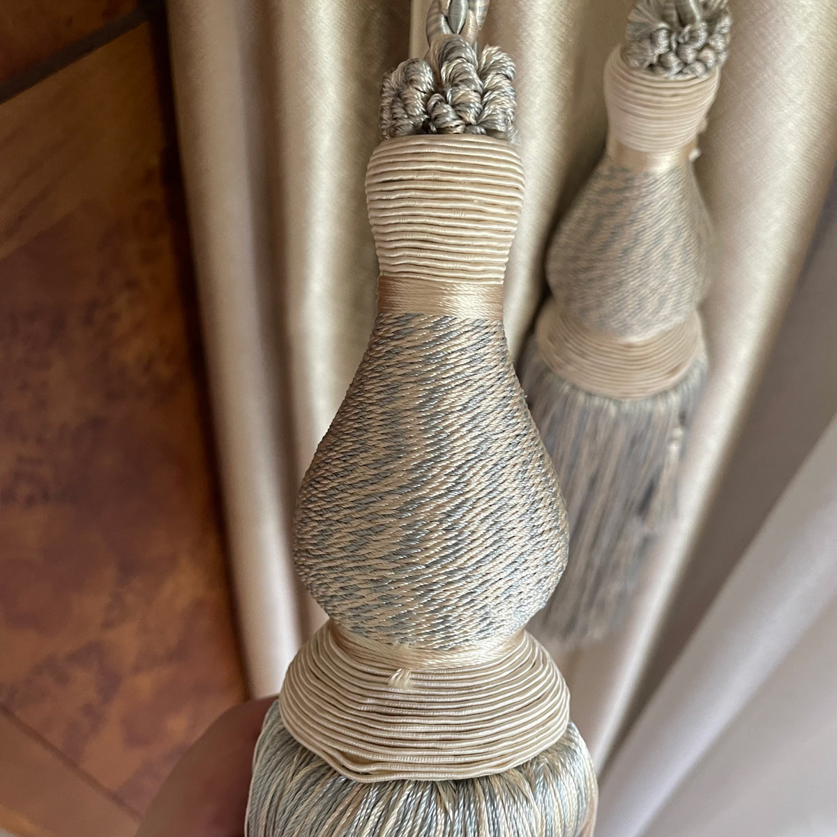 2 Pack Luxury Double Tassel Curtain Tieback, 30 in Total Length – Handcrafted Decorative Rope Holdback for Drapes and Home Interior Styling E2402